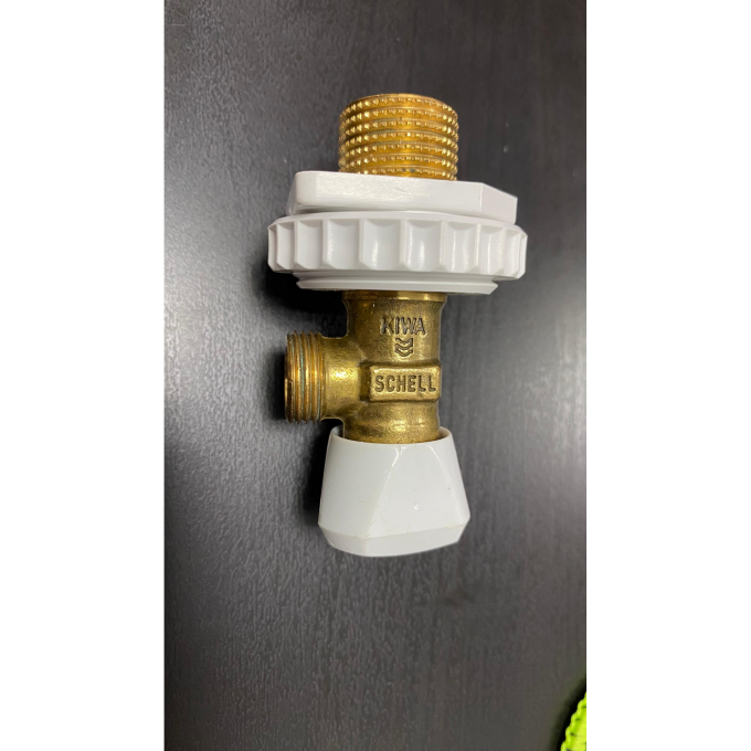 Угловой вентиль ALCAPLAST SCHELL с держателем и гайкой P165-ND Угловой вентиль ALCAPLAST SCHELL с держателем и гайкой P165-ND